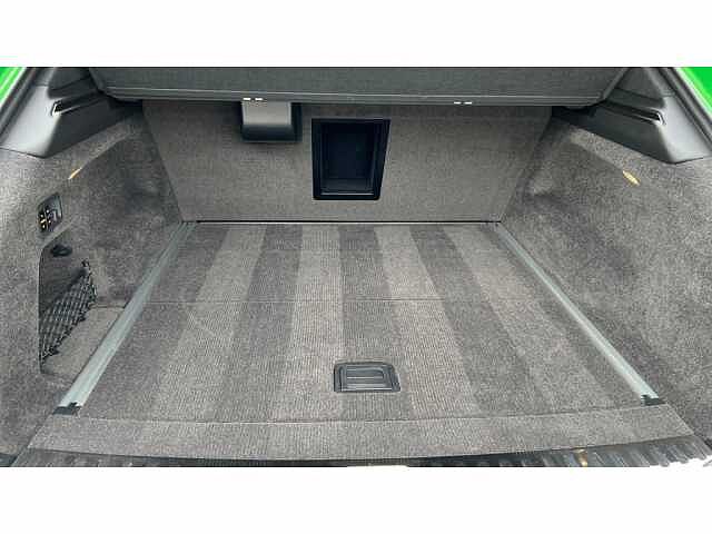 13:Bentley Bentayga S V8, SUV, Apple Green, Bentley Birmingham